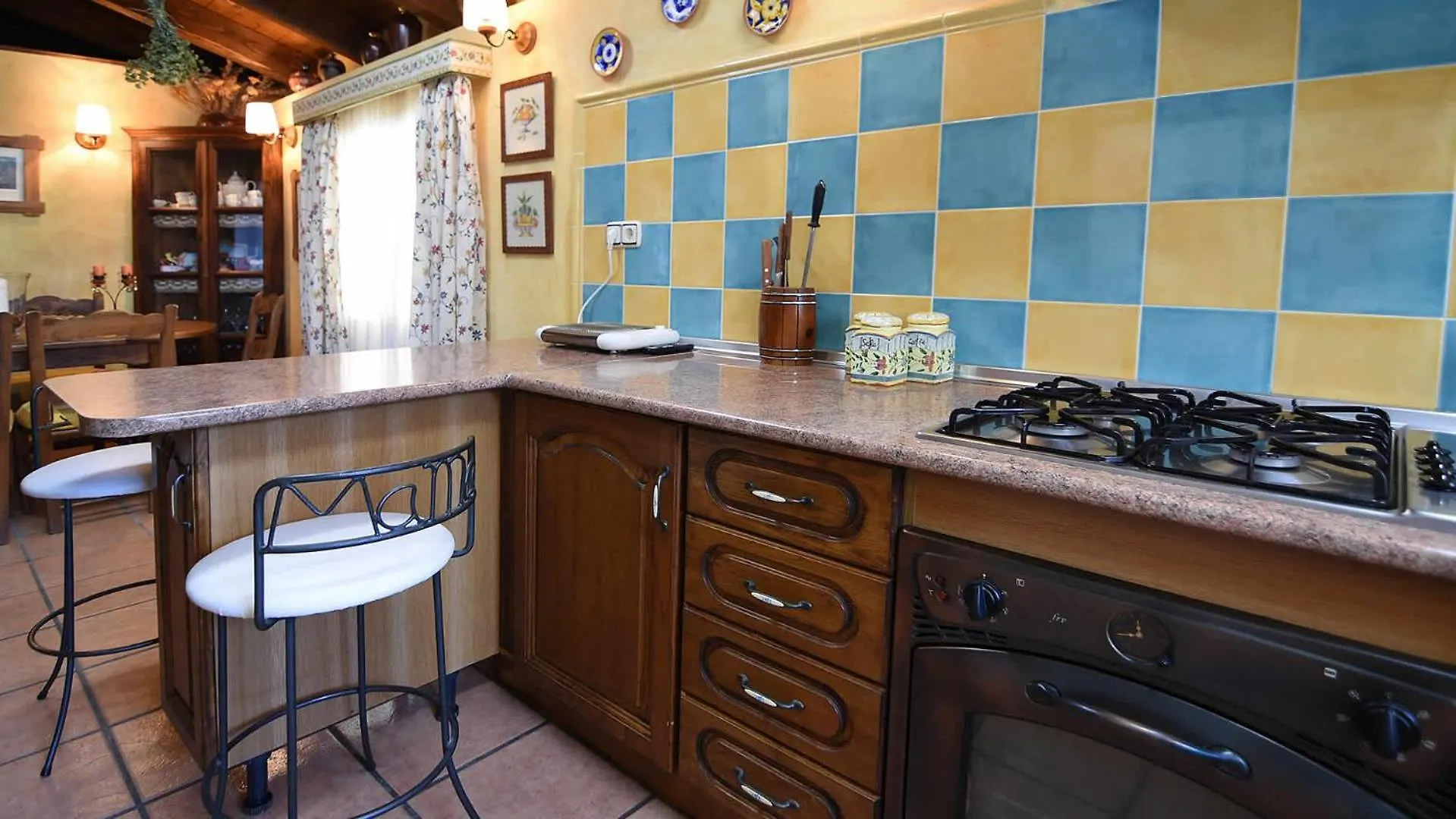 Casitas Select - Villa Abajo In Mijas
