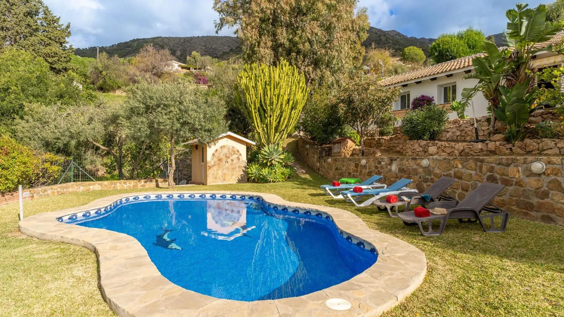 Casitas Select - Villa Abajo In Mijas