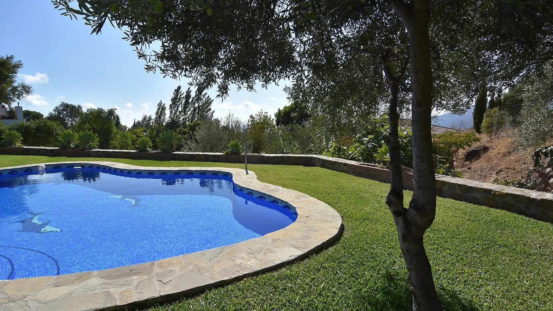 Casitas Select - Villa Abajo In Mijas Spain